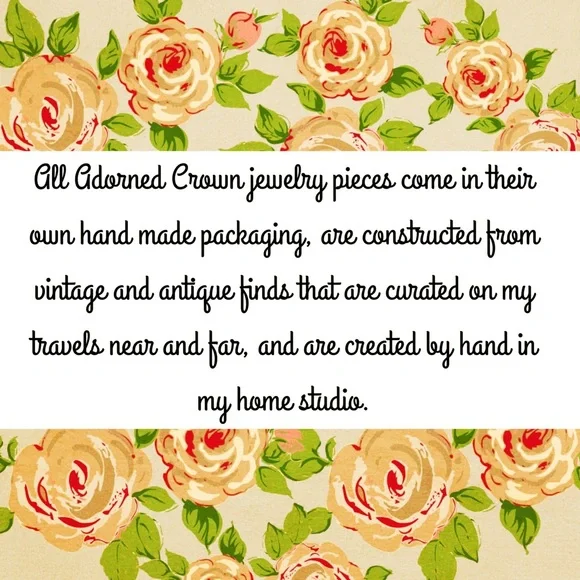 ⭐️Adorned Crown rhinestone bangle heart charm - Picture 9 of 9